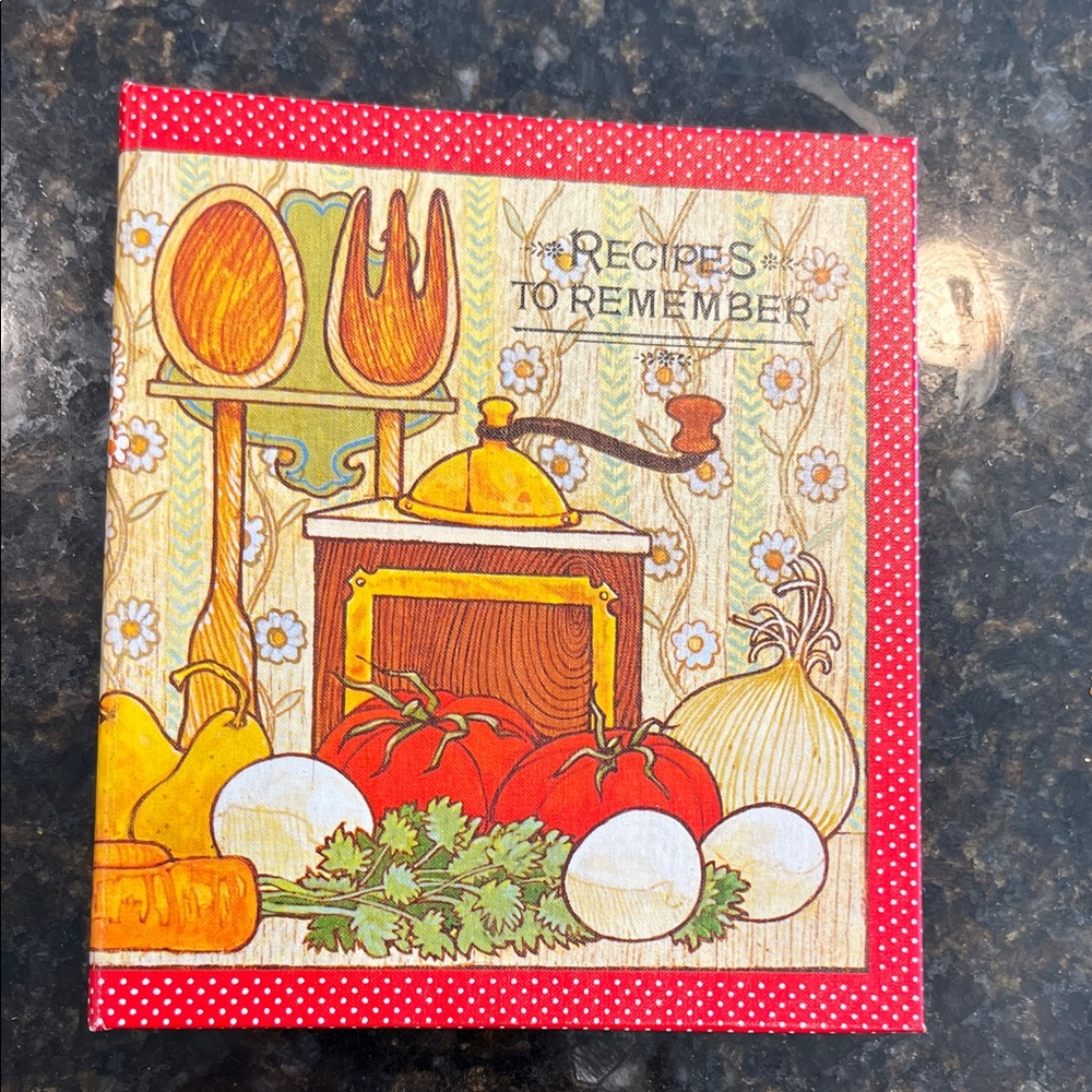 Blank Book 80’s Vintage Kitchen Hallmark “Recipes to Remember” NWOT Retro
